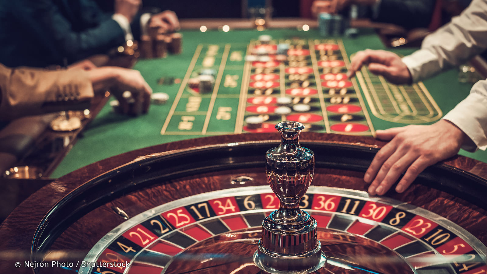 Why Is Dominoqq One Of The Best Online Gambling Platforms?