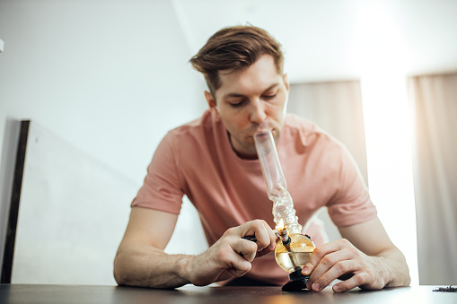 How To Use A Dab Rig For The First Time