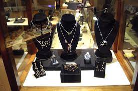 A look at treasured jewelry retail store Pensacola fl