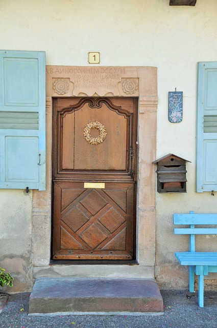Which kind of cup is the best for a French door?